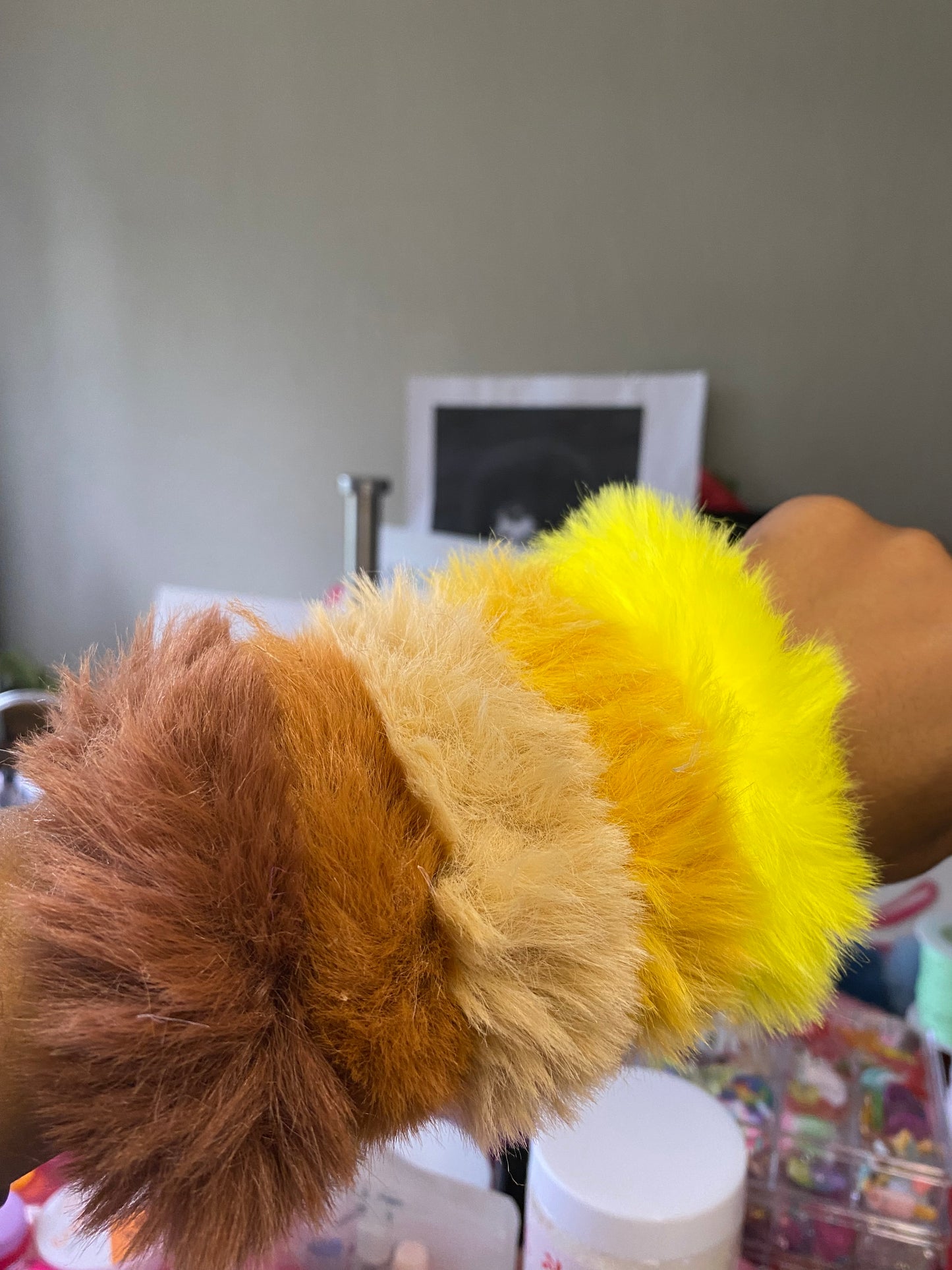 furry scrunchies (gold shades)💛