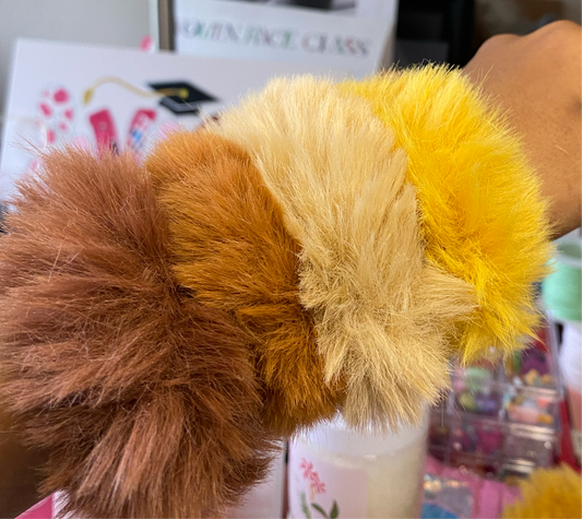 furry scrunchies (gold shades)💛