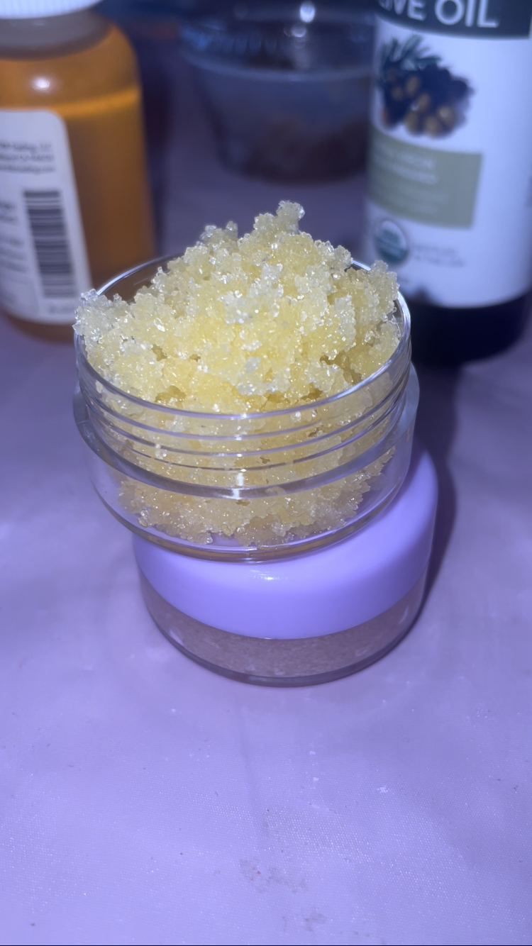 Pineapple lipscrub 🍍