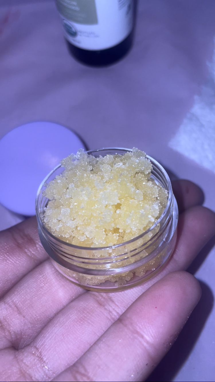 Pineapple lipscrub 🍍