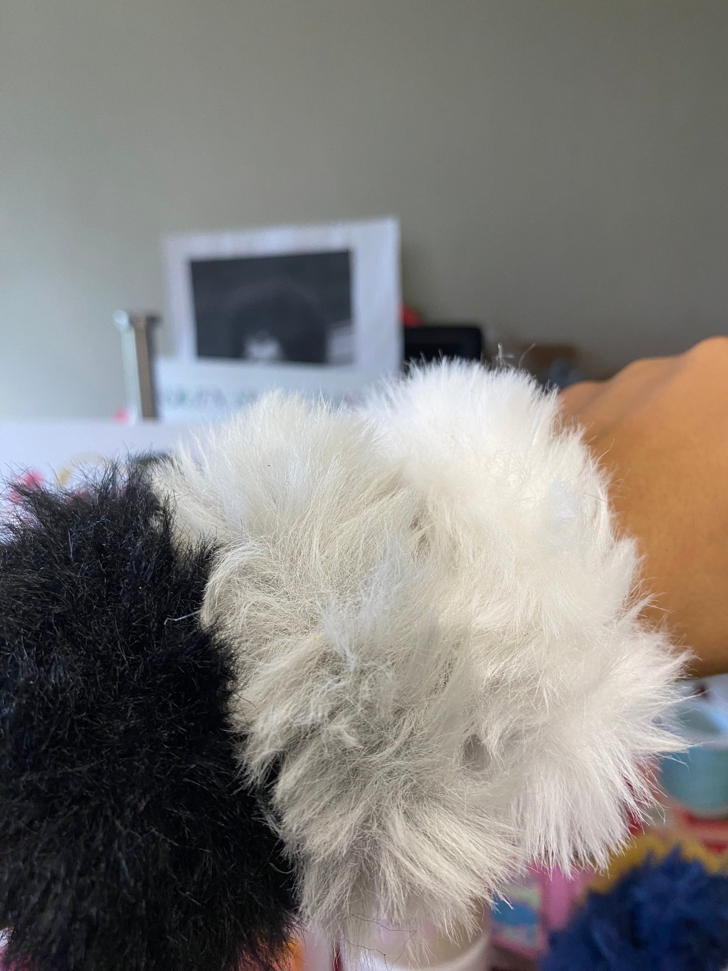 furry scrunchies (grey shades)